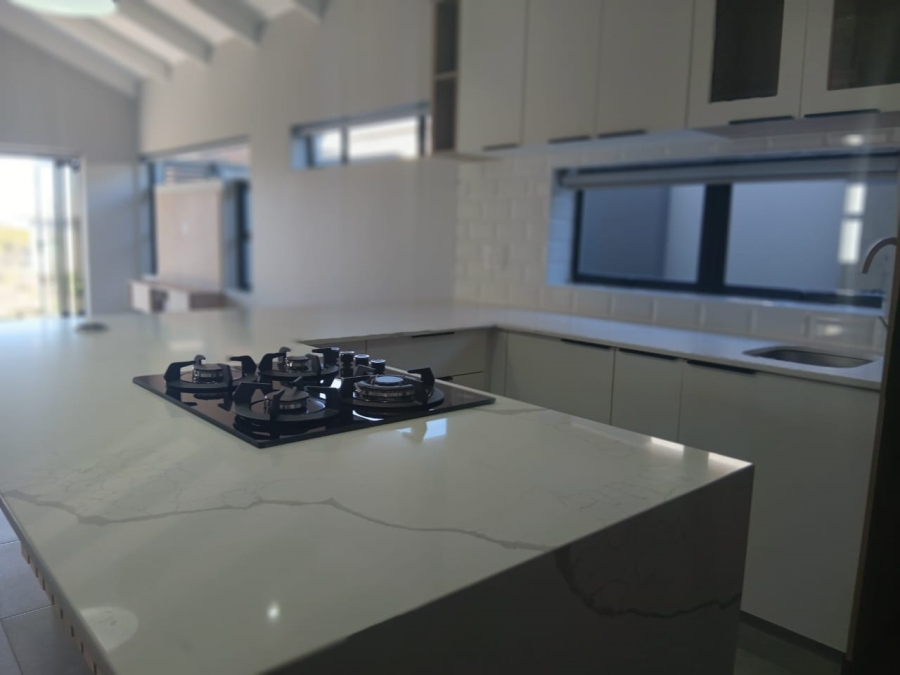 To Let 3 Bedroom Property for Rent in Dana Bay Western Cape